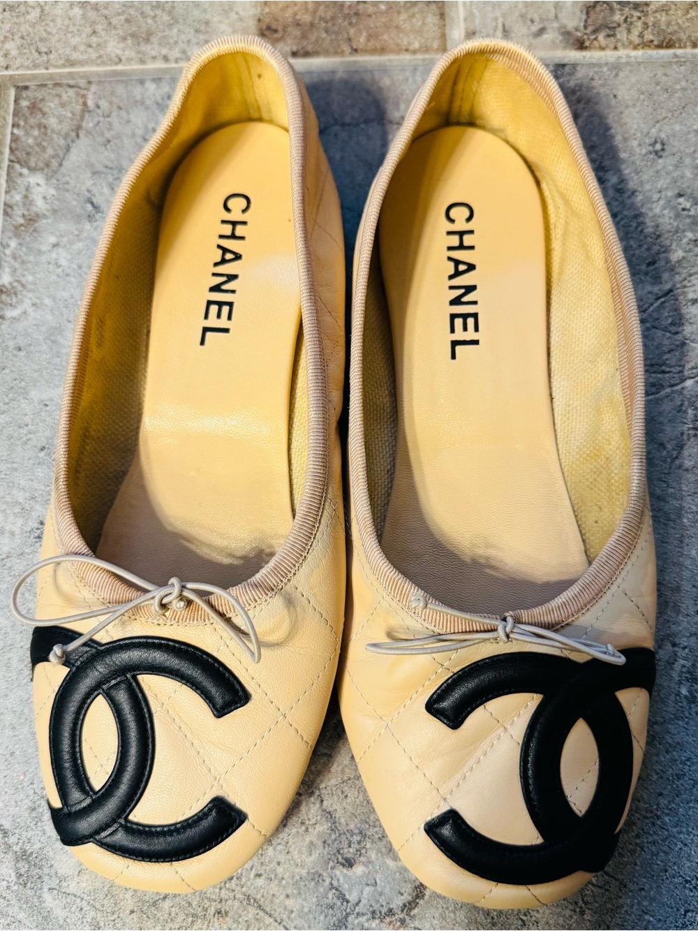 CHANEL Beige & Black Quilted Leather Ballet Flats with Black CC Cap Toe Size 39